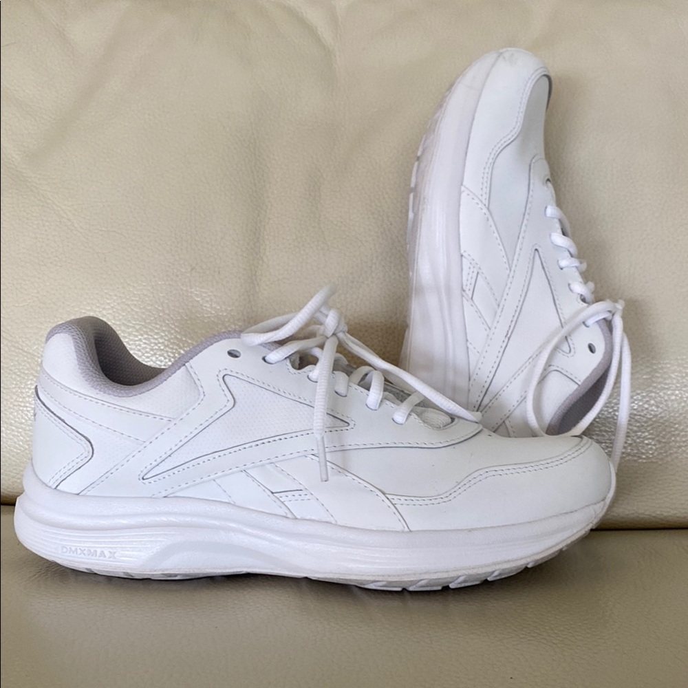 Reebok White Athletic Sneakers sz 9.5